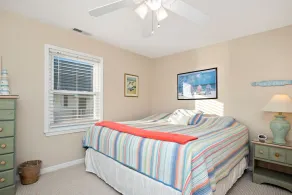Katie Lou's Place: 5 soveværelser / 2 bad hund-venlige Oceanfront Home på Caswell Beach - Image 5