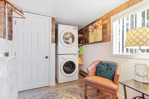 Breathtaking Applegate River Home Retreat<br>~ Newly Remodeled Home - Image 2