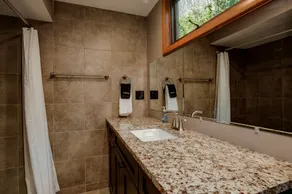 Falling Water Lodge | Gorgeous 5BR Mountaintop Lodge - Image 4
