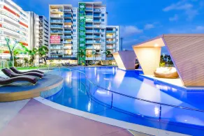 Modern Riverside Oasis - Gym Pool WiFi & Parking - Image 5