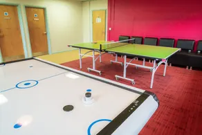 Rural Group Lodging 19 rooms 83 beds Games room - Image 2