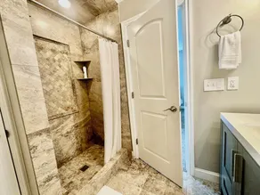 Beautiful Renovated Home Walk to University of Maine in Orono - Image 5