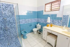 2 BR on Private Estate - Image 2