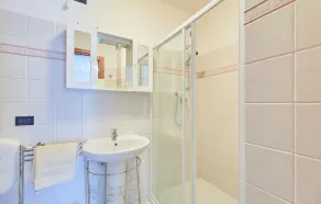 Lovely home in Dolcedo -IM- with WiFi - Image 2