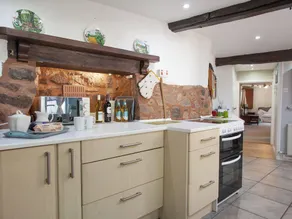 2 bedroom accommodation in Upexe, near Exeter - Image 1