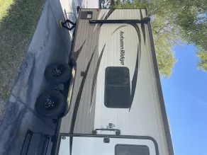 Travel trailer - Image 3