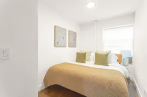 Luxury 3 Bedroom 2 Bath Apartment in Prime Location of NYC - Image 3