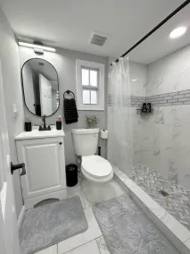 Cottage in Heart of Colonial Beach, 7 Mins Walk to the Beach - Image 5