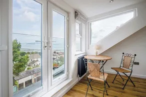 Overland Road – 4 Bedroom House – Mumbles - Image 2
