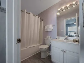 Sea Pond Villa Unit 3 ~ 2BR / 2. 5BA Condo - Image 5