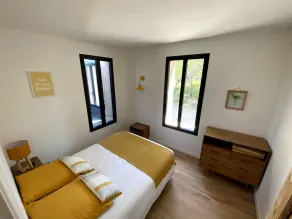 Provencal Mas in the heart of Alpilles National Park - Image 4