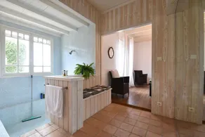 Villa in Charrin an der Loire mit Pool - Image 2