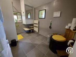 Charmante écurie rénovée avec jardin, salle commune, espaces de jeux enfants et découvertes botaniques - Image 3