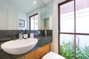 Charming Victorian terrace house in the heart of Woollahra village - Image 3
