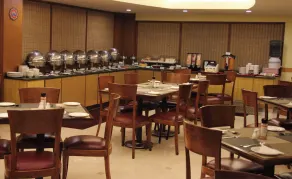 Embassy Inn  - Image 5