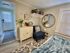 Spacious 1 Bedroom Cottage Close to Everything 2 - Image 3