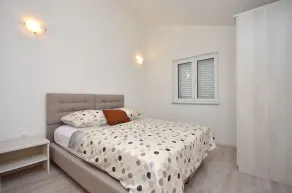 Apartment Lily With Pool Srima - Image 4