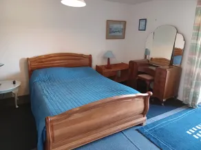 Ferme spacieuse avec piscine privée - Image 3