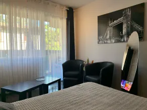 schöne T1 30 m2, gated, in der Nähe der Innenstadt, einen privaten Parkplatz. Wi-Fi - Image 5