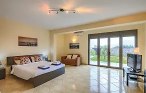 Luxurious Home In Lasithi, Crete - Image 4