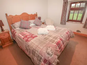 Shires Rest, HARTINGTON - Image 5