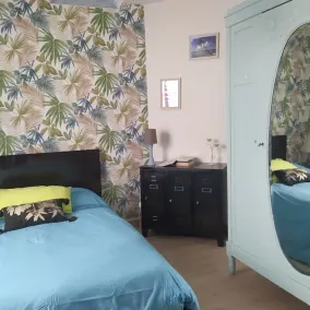 Charmerende sydvendt hus fuldstændig renoveret med have - Image 5