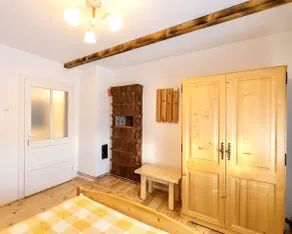 Rustic & cozy 5 bedroom Cabin - in the heart of Apuseni Mountains - Image 2