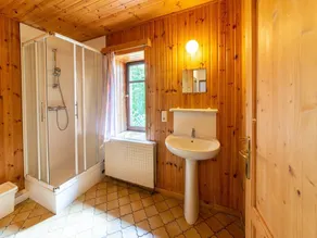 Magnificent Group House With Sauna - Image 4