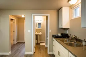 Seattle Launchpad - Cozy and Modern 2 BR Guest Suite - Image 4
