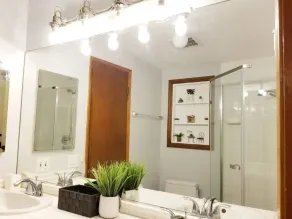 GRANDE CHAMBRE MAÎTRE AVEC ENTRÉE ET BAIN PRIVÉS - Image 3