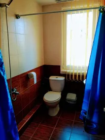 Lovely apartment in a leafy Sofia suburb with excellent transport to the Centre. - Image 2