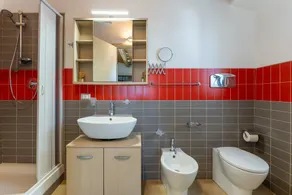 Apartamento 'Appartamento Sole' con vistas al mar, Wi-Fi y aire acondicionado - Image 3