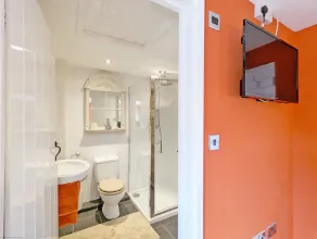 Chichester Lodge -  a cottage that sleeps 8 guests  in 4 bedrooms - Image 5