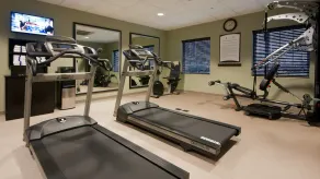 Hearing-Accessible 1BR Suite | Free Breakfast - Image 2