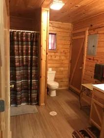 Pettit Mtn. Ranch Blockhaus auf Gated 37 Hektar in der Nähe von Pettit Bay und Tenkiller Lake - Image 5
