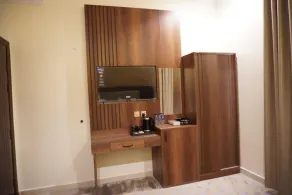 Platinum Pearl Hotel - Image 4