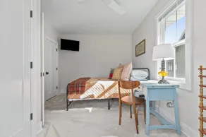 Hickory Hideaway Cozy 2-Bedroom Home on Lake Winnebago - Image 4