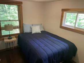 Quiet place to land near Lake Michigan, Crystal Lake, Trails, Fishing, and more! - Image 4