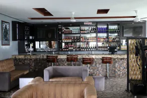 Crystal Palace Hotel - Image 3