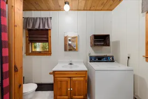 Eagle Bay ADK Lake House Vacation - Image 3