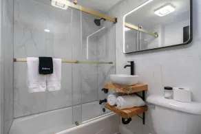 The Lincoln Boutique Motel - Image 3