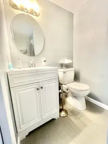 Spacious Studio with Private Entry - Image 3