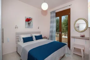 Villa Artemis: newly constructed 2-bedroom villa, ideal for couples - Image 3