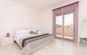 Elegante Villa Jure mit privatem Pool - Image 3
