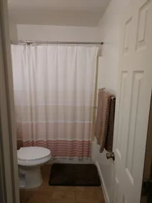 Amazing Huge, 3BD 2BA Private Safe Apt. - Image 3