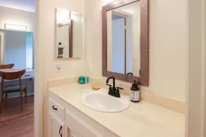 Spacious three bedroom Vandenberg Village condo in Santa Barbara's wine country - Image 2