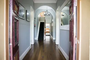 Beautiful Historic Hotel in the Hunter Valley - Image 2