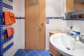 Apartamento 'Elkes Ferienappartment' com jardim partilhado, varanda e acesso Wi-Fi - Image 3