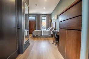 Lux Hotel - Image 5
