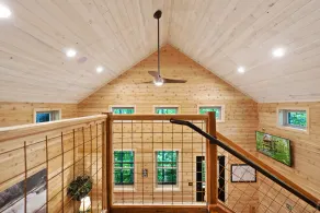 Ohiopyle Luxury Treehouse - Image 2